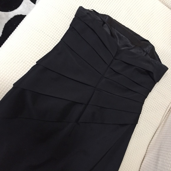 Black Strapless Evening Dress - Picture 5 of 6